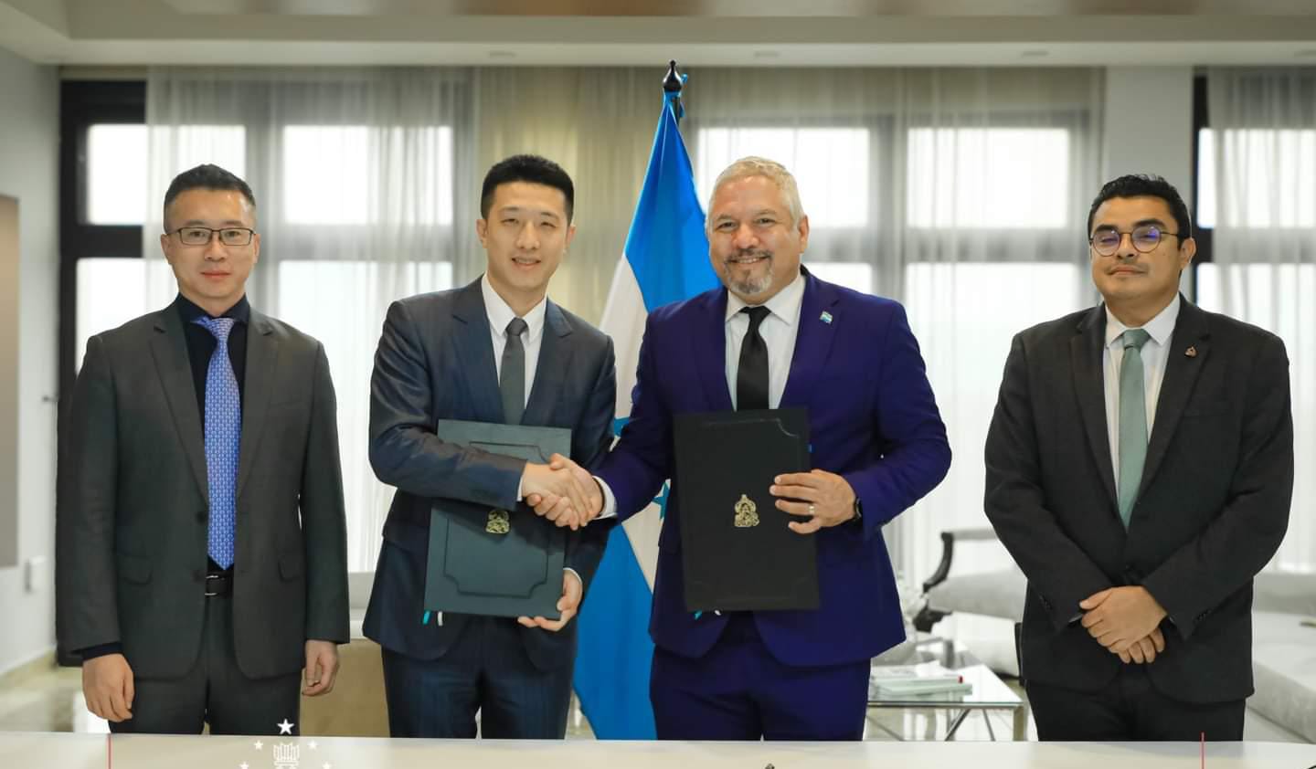 Cancillería y Huawei Technologies Honduras firman Memorando de...